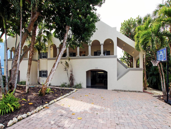 Captiva island Vacation Rental Home Seven Bedrooms with Pool